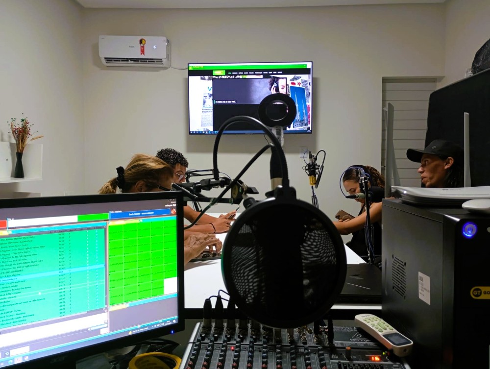 NOSSO ESTUDIO, A ESTAÇAO QUE NAO PARA